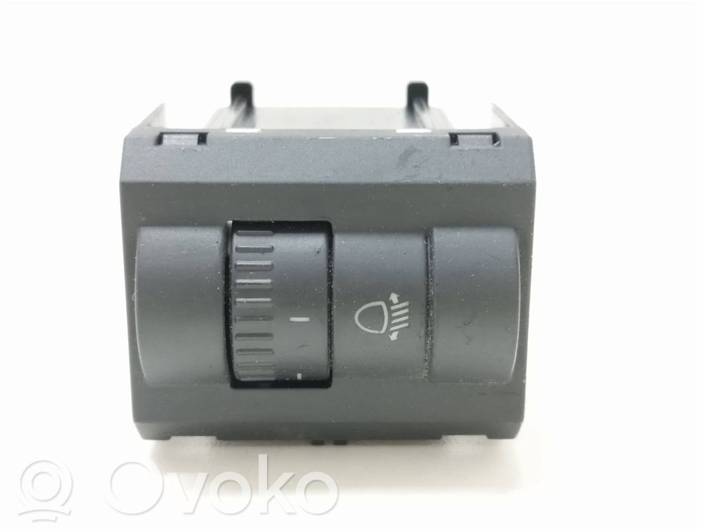 Skoda Fabia Mk2 (5J) Comutator control nivel faruri 