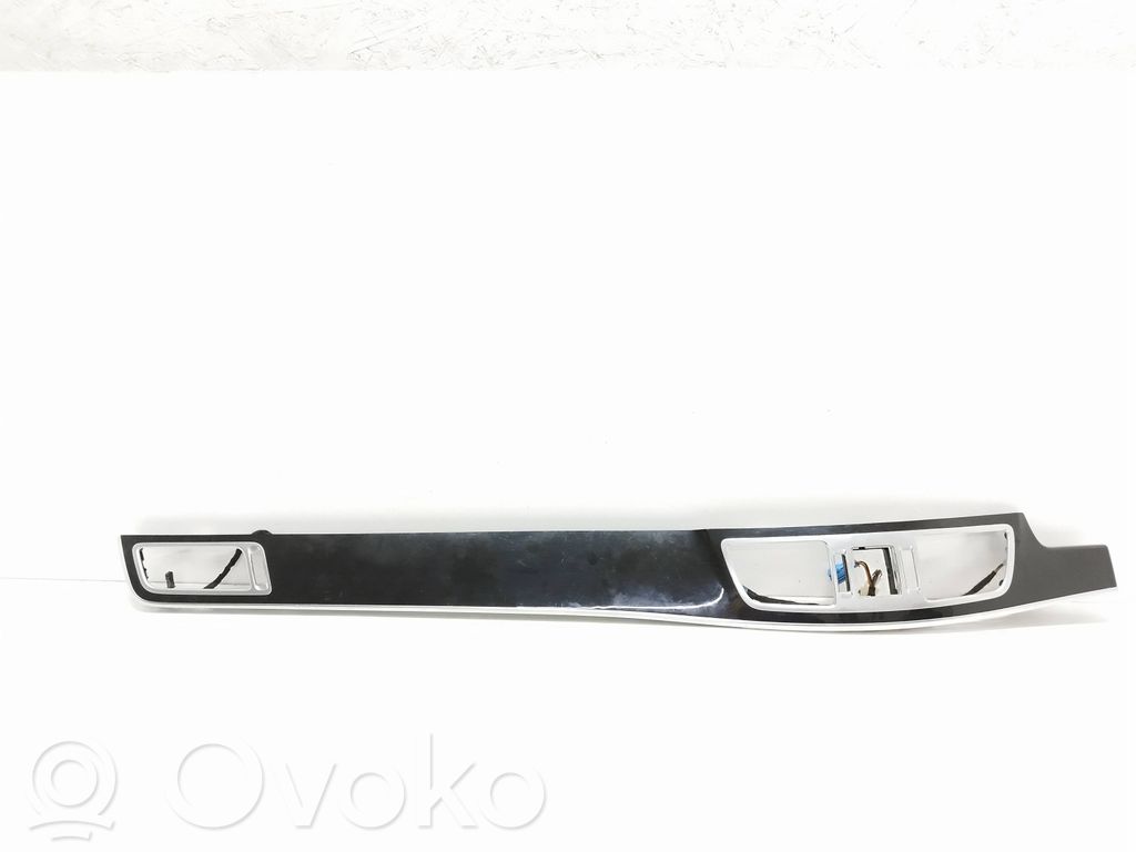 Mercedes-Benz E W212 Moldura del panel (Usadas) 