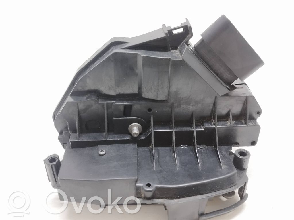Ford Fiesta Zamek drzwi tylnych 