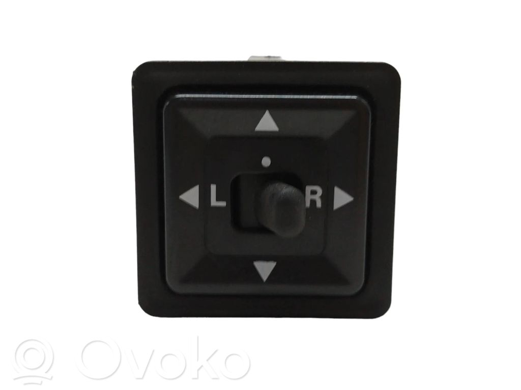 Wing mirror switch   2775