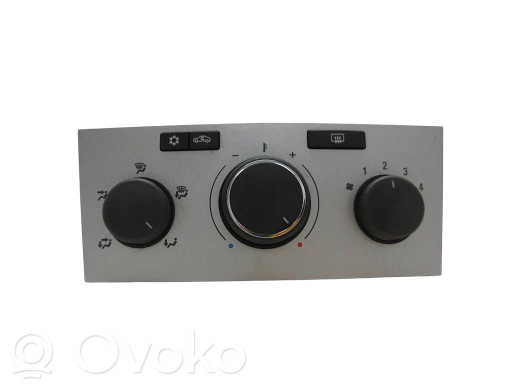 Opel Zafira B Climate control unit 