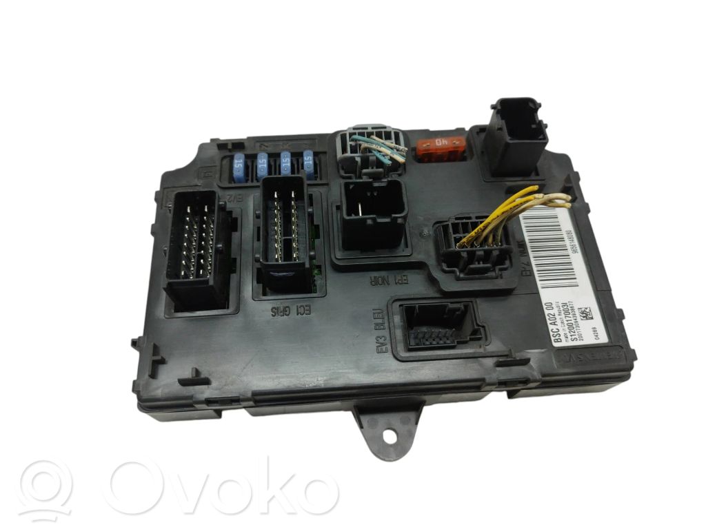 Peugeot 407 Módulo de fusible 