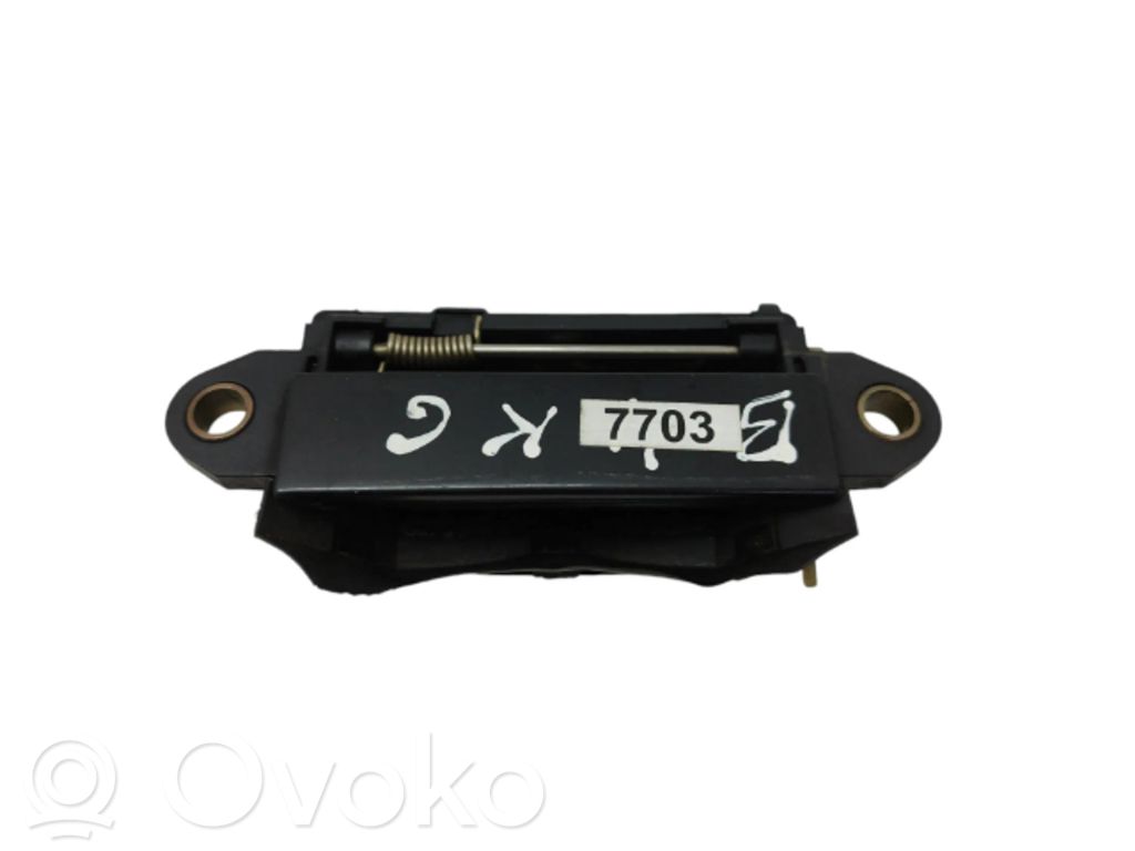 Manecilla externa puerta trasera   4A0839205D
