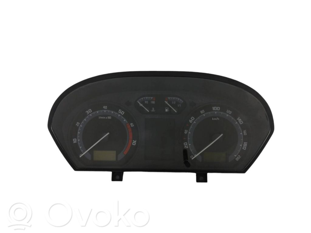 Skoda Fabia Mk1 (6Y) Nopeusmittari (mittaristo) 
