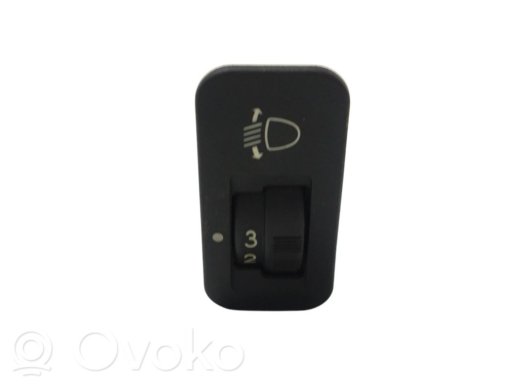 Headlight level height control switch   1925699