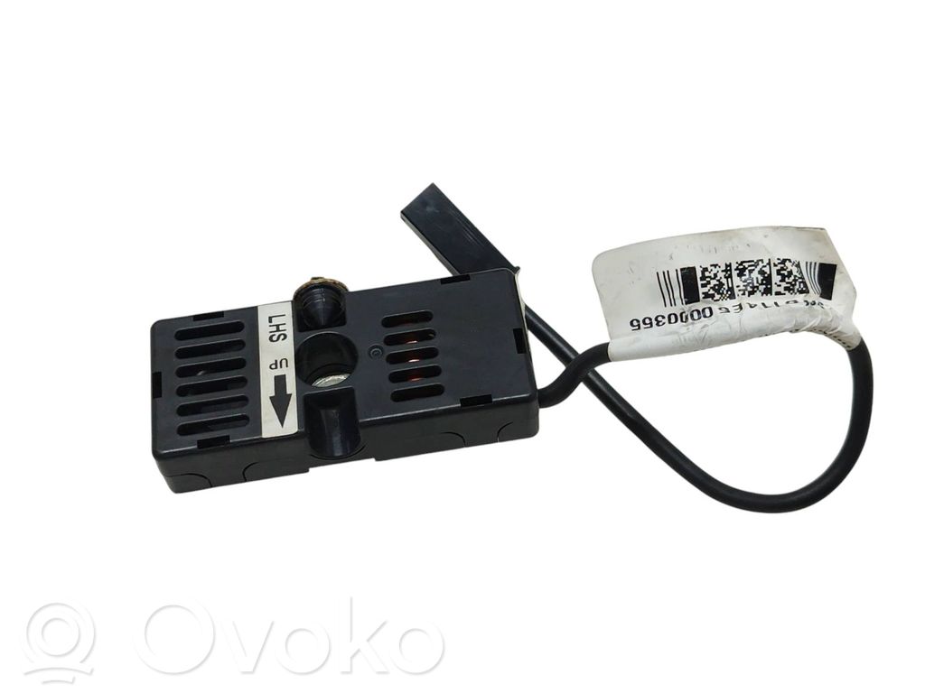 Tesla Model S Antenos stiprintuvas 