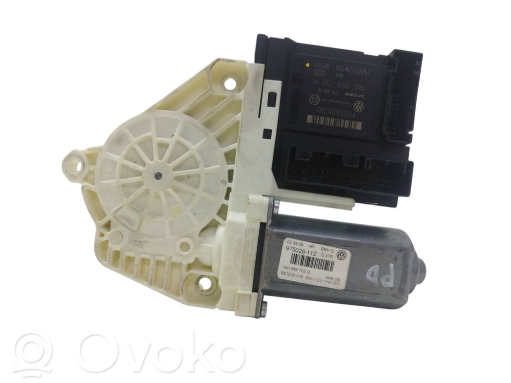 Silnik regulatora szyby drzwi przednich   1K0959702Q,1K0959792M,975026112,981238340
