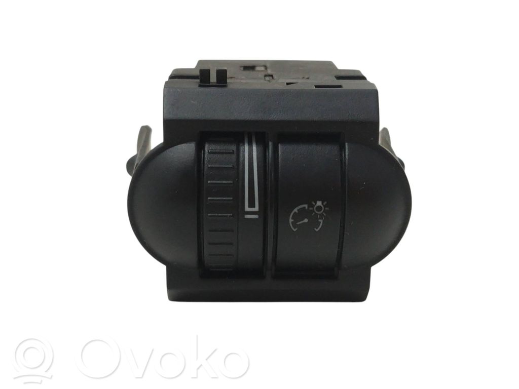 Interruptor de control del panel de luces   1K0941334B
