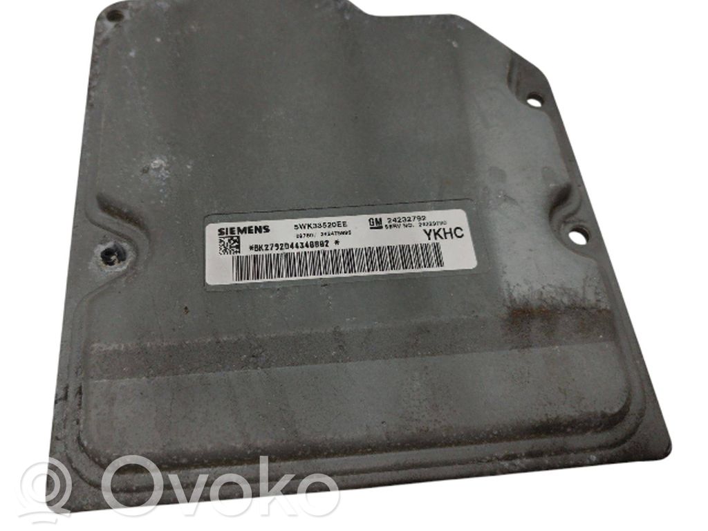 Cadillac CTS Engine control unit/module 