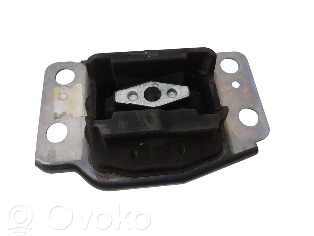 Ford Mondeo MK V Engine mount bracket 