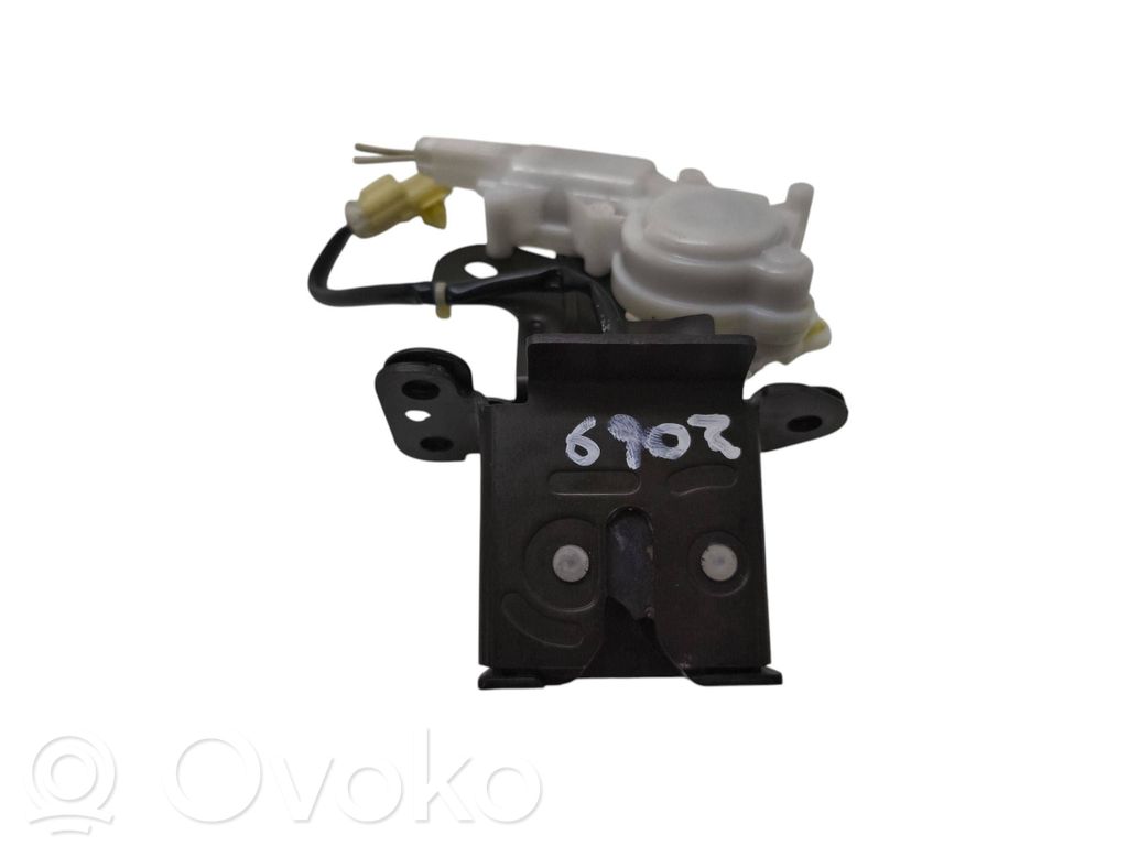 Tailgate/trunk/boot lock/catch/latch   B6701
