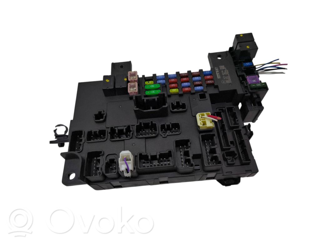 Mitsubishi Outlander Fuse module 