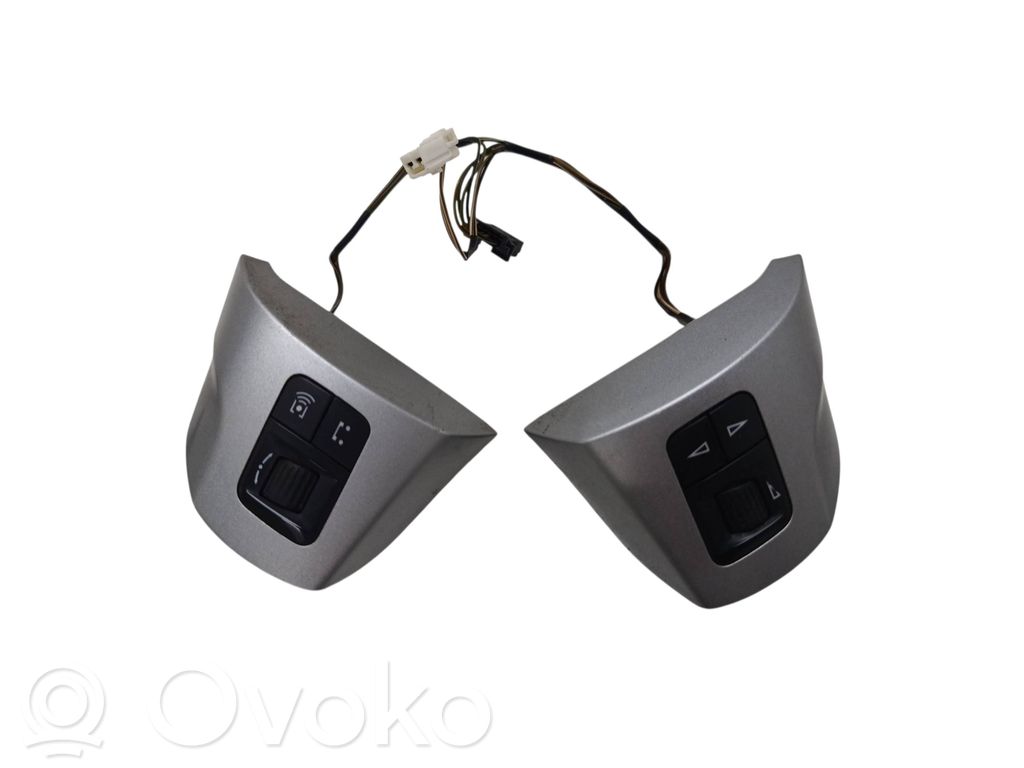 Opel Corsa D Pulsanti/interruttori sul volante 