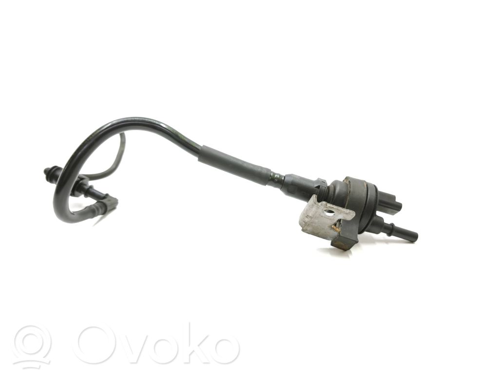 Peugeot 208 I Tuyau sous vide