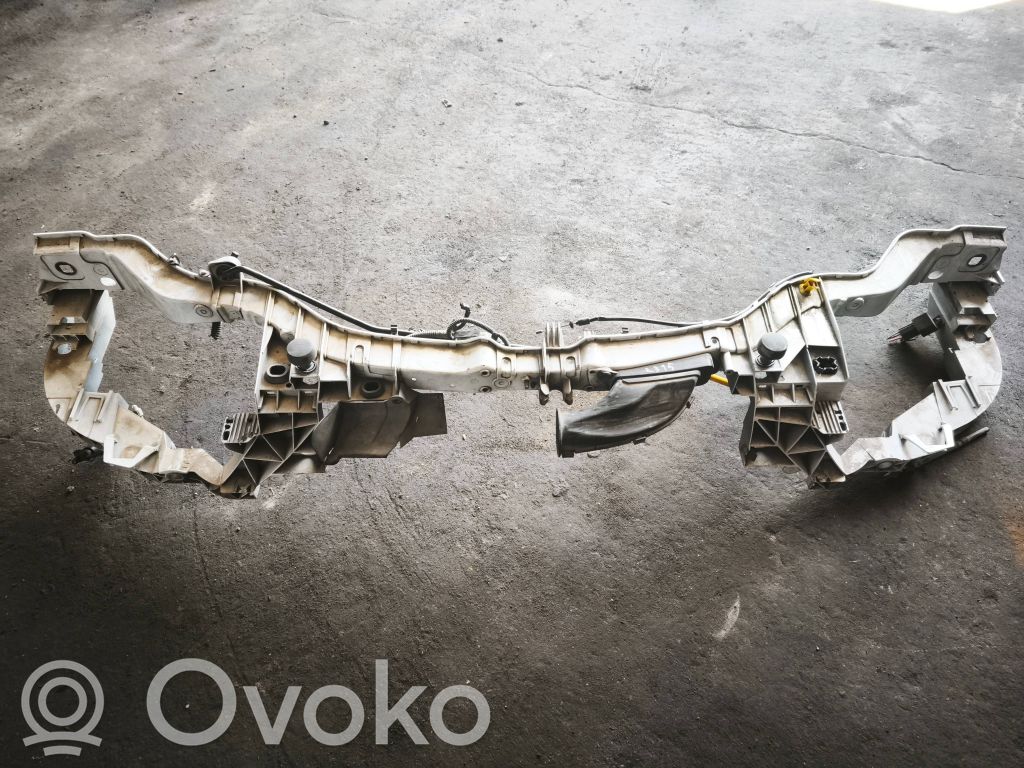 Ford Focus Panou suport radiator 