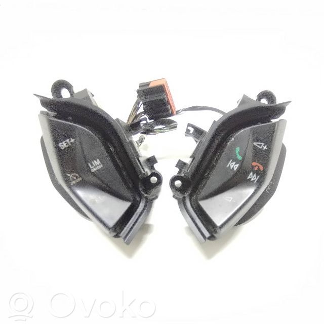 Ford Focus Boutons / interrupteurs volant