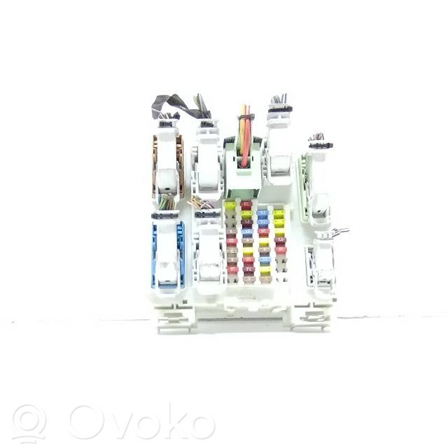 Drošinātāju bloks   14A073,80F002000800,9A340AAA
