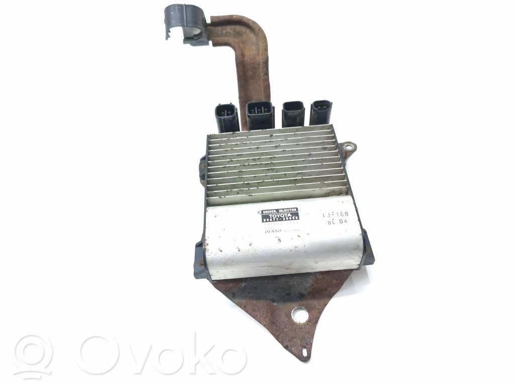 Toyota Avensis T270 Unité / module de commande d'injection de carburant 