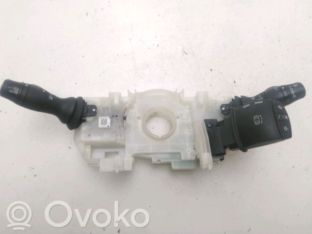Renault Scenic III - Grand scenic III Leva/interruttore dell’indicatore di direzione e tergicristallo