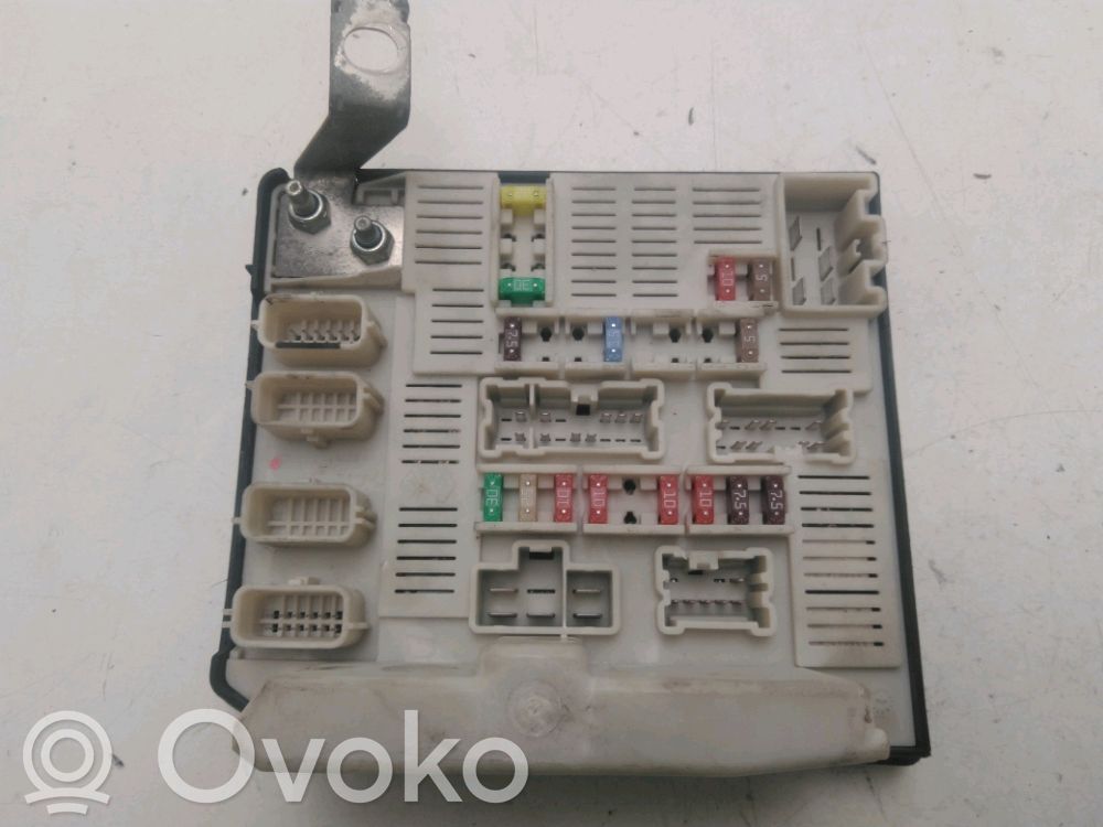 Módulo de fusible   8200356340
