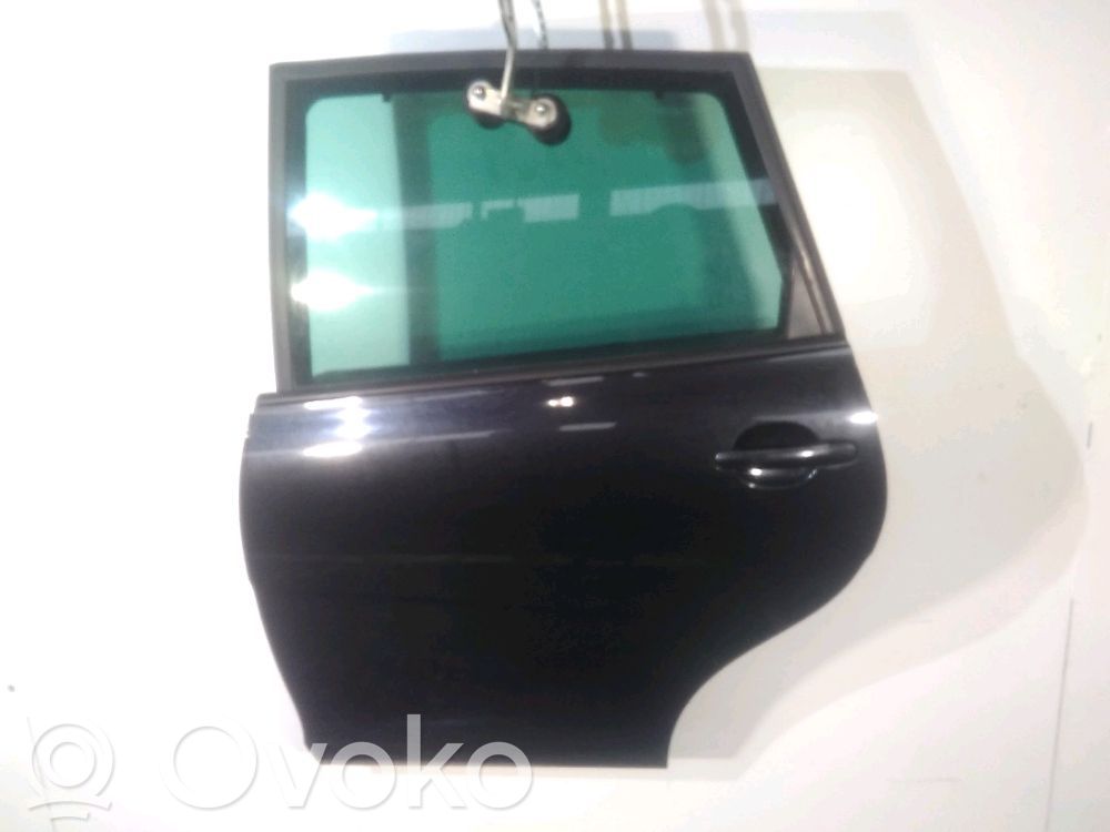 Takaovi   5P8833055