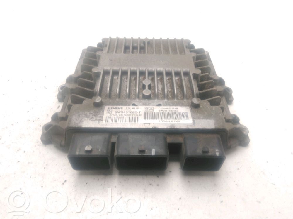 Peugeot Partner Engine control unit/module 