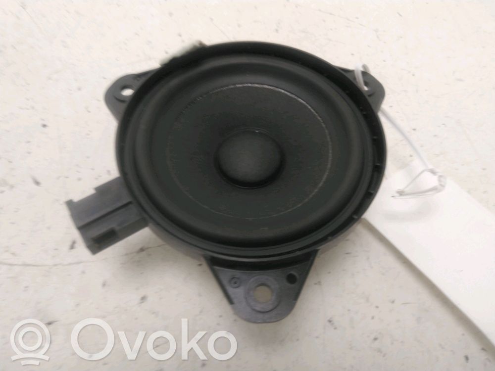 Altavoz de la puerta trasera