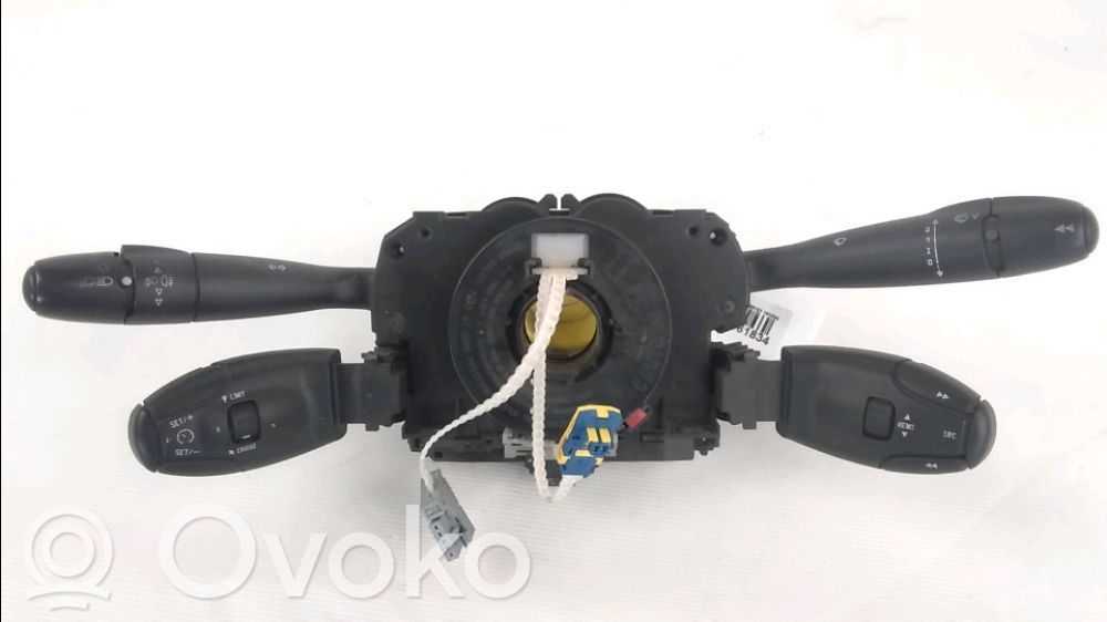 Peugeot Partner Interruptor/palanca de limpiador de luz de giro 