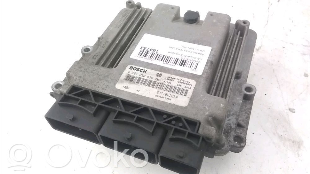 Unitate/modul de control motor   237104135R,237104135R