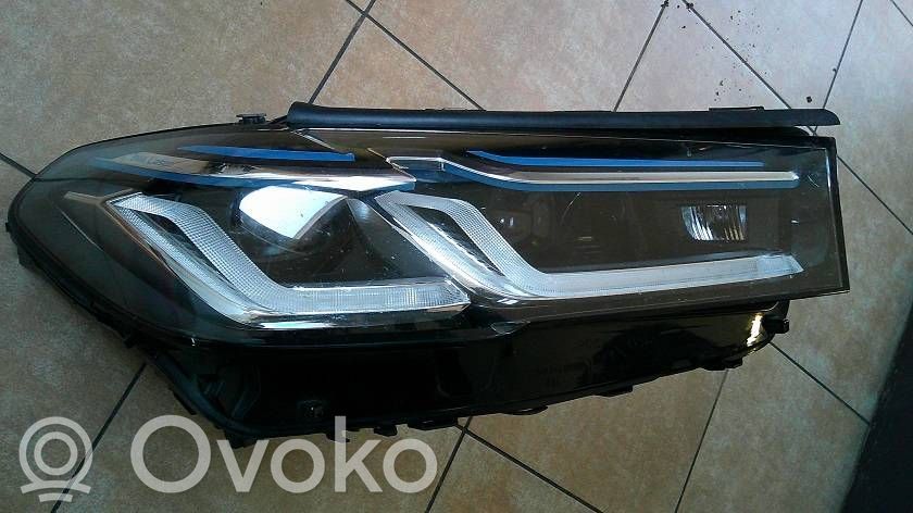 BMW 5 G30 G31 G38 Lampa przednia 