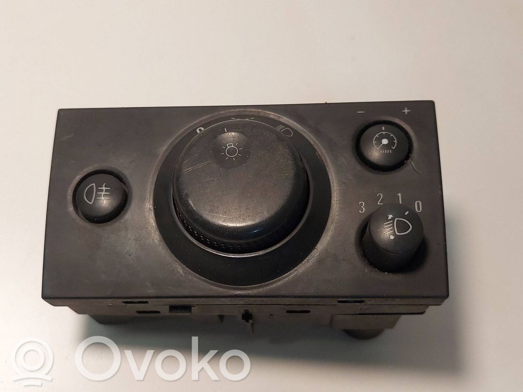 Opel Vectra C Light switch 