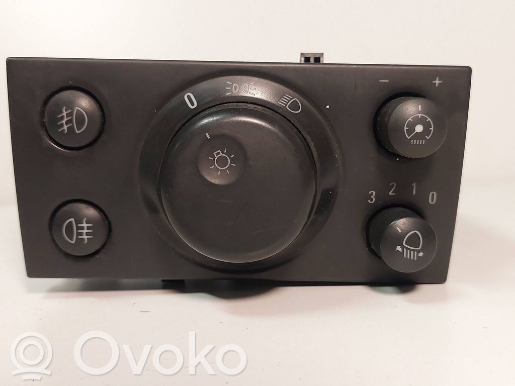 Opel Vectra C Light switch 