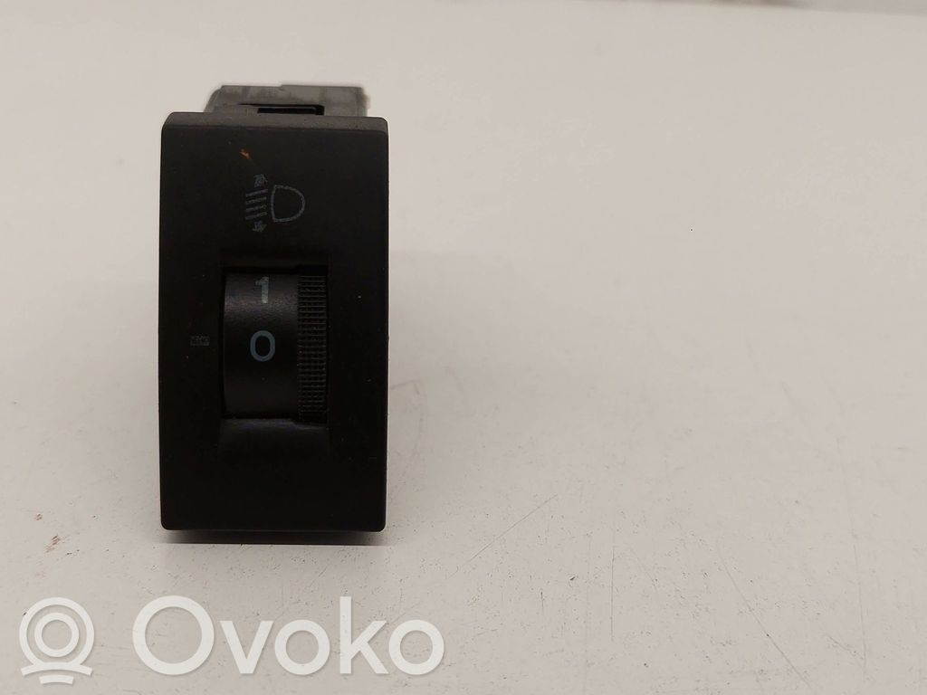 Hyundai Coupe Headlight level height control switch 