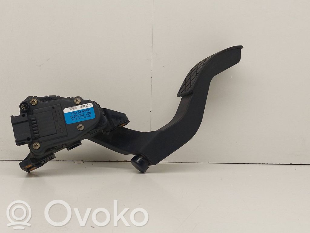 Audi A6 S6 C5 4B Gaspedal 