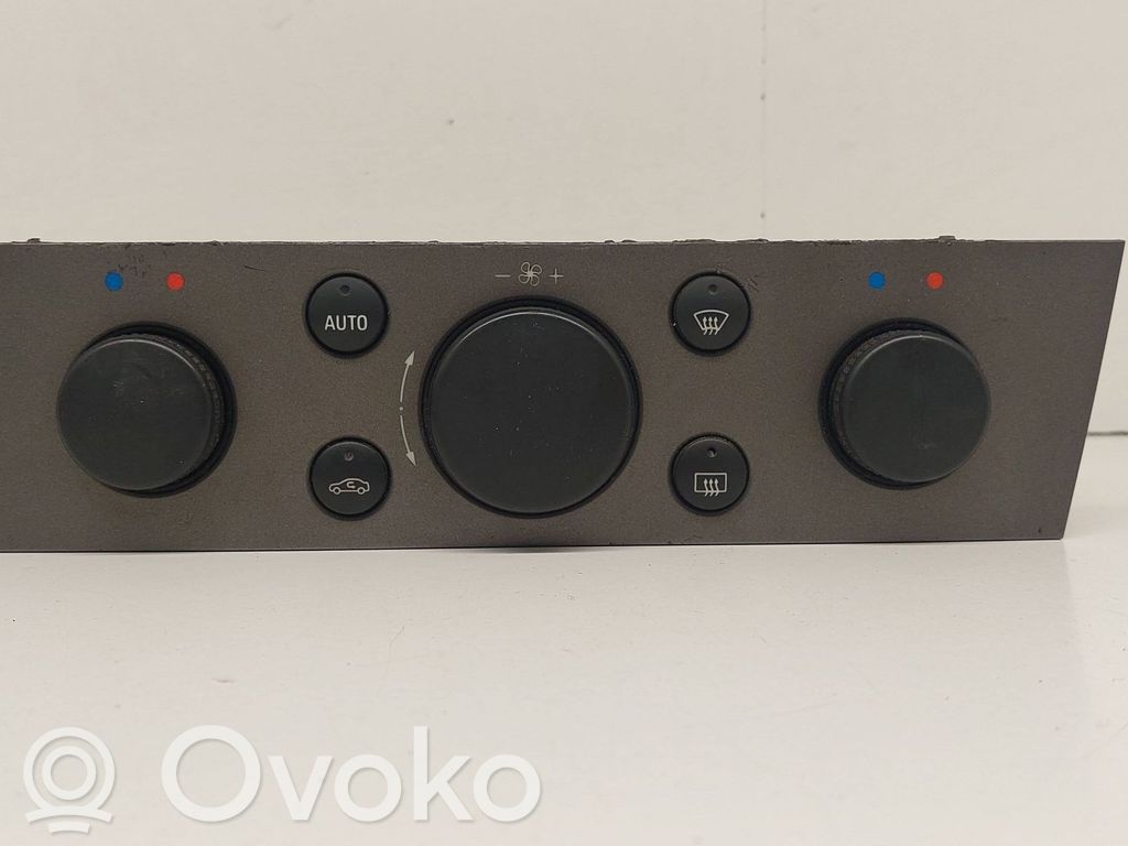 Opel Vectra C Climate control unit 