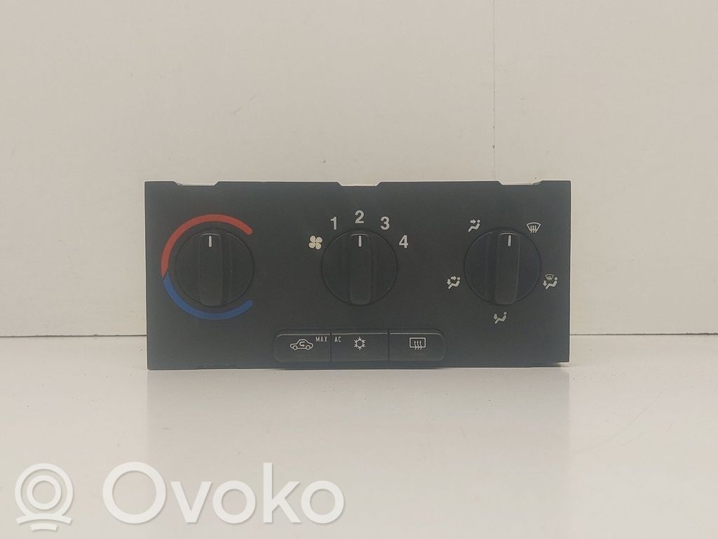 Opel Zafira B Climate control unit 
