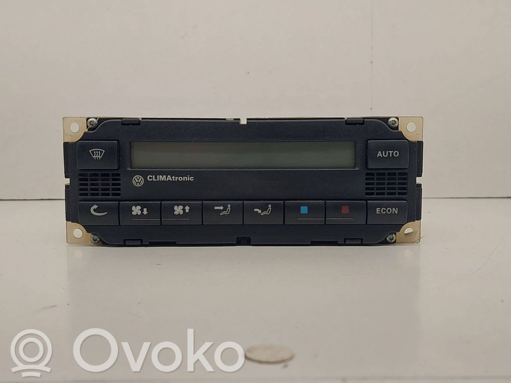 Volkswagen PASSAT B5 Climate control unit 