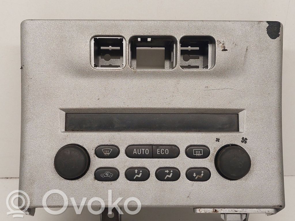Opel Zafira A Climate control unit 