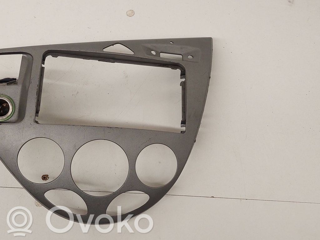Ford Focus Klimato kontrolės/ pečiuko kontrolės apdaila 