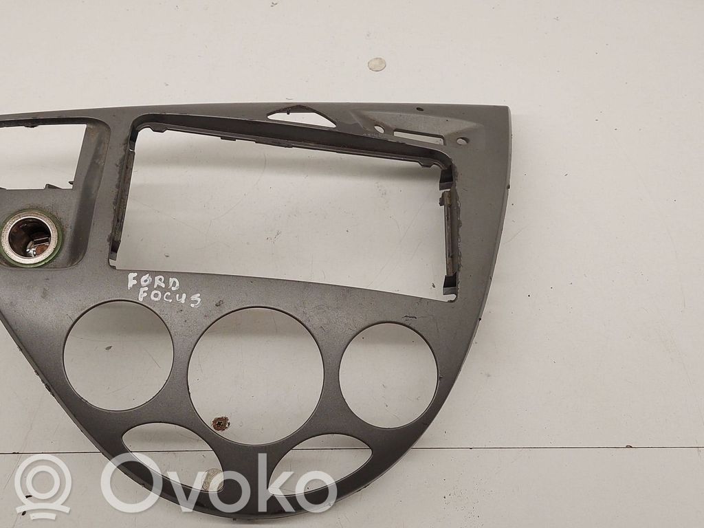Ford Focus Klimato kontrolės/ pečiuko kontrolės apdaila 