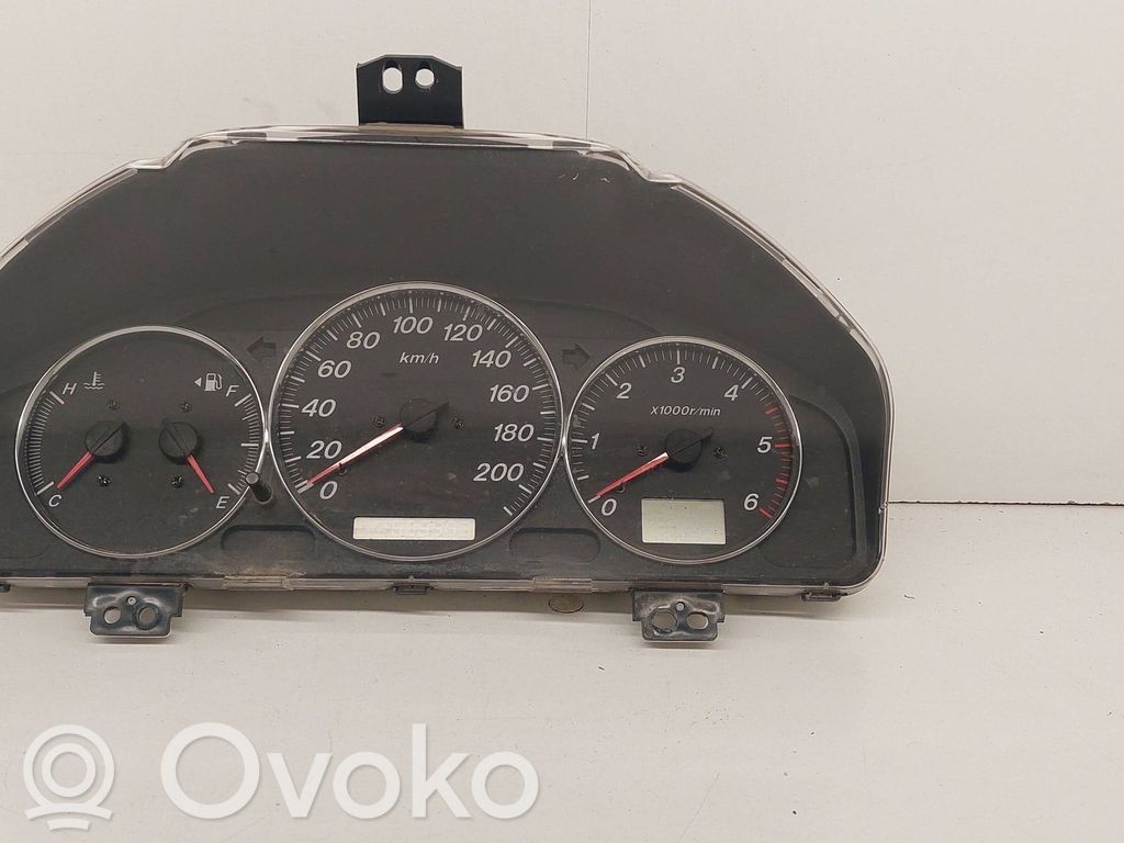 Mazda MPV Spidometrs (instrumentu panelī) 