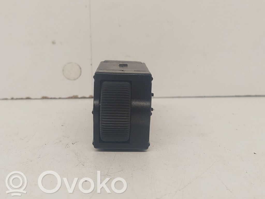 Mitsubishi Carisma Panel lighting control switch 
