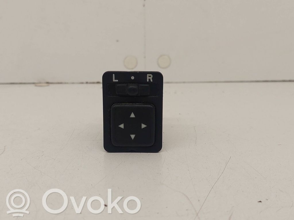 Mitsubishi Carisma Wing mirror switch 