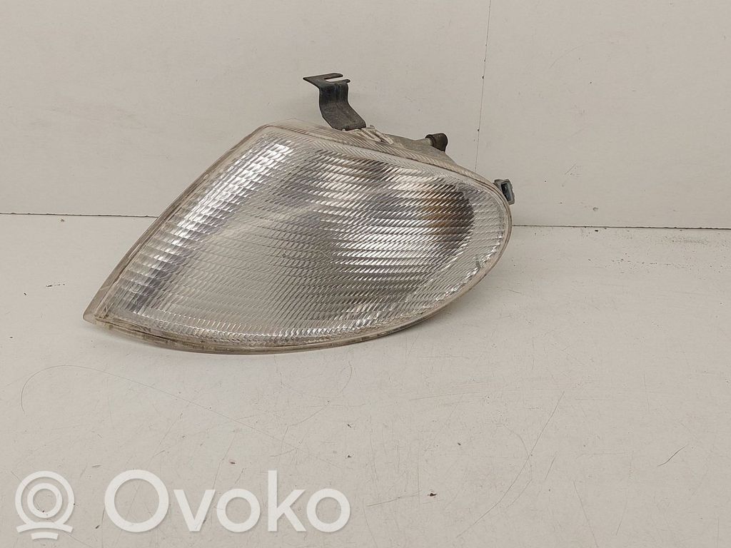 Ford Galaxy Front indicator light 