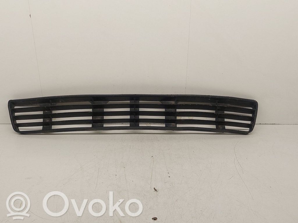 Audi A4 S4 B5 8D Front bumper lower grill 