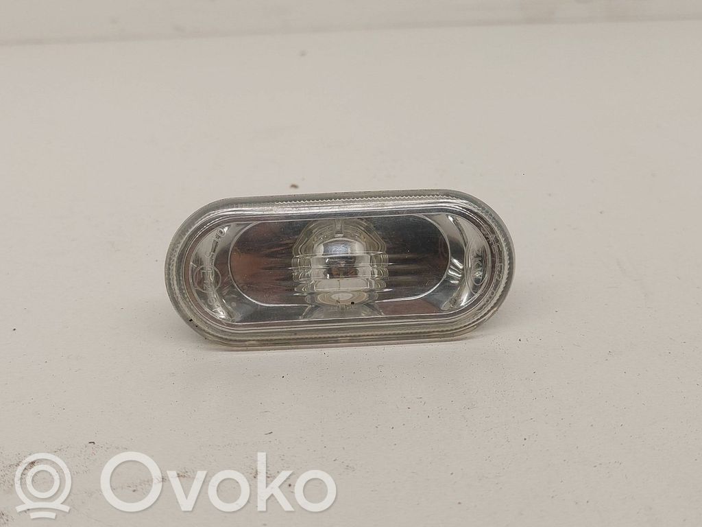 Volkswagen PASSAT B5.5 Seitenblinker 