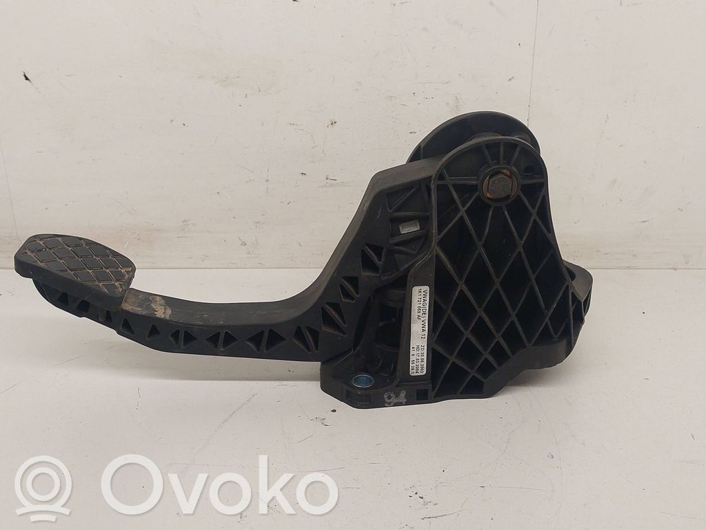 Audi A3 S3 8P Kytkinpoljin 