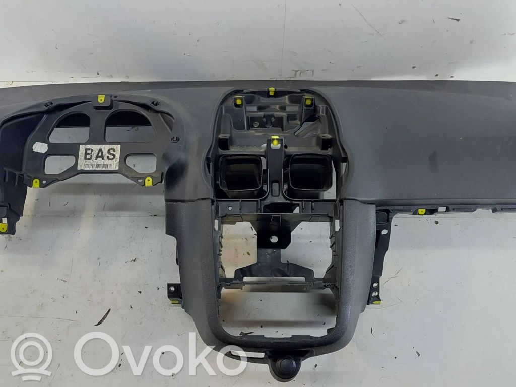 Opel Corsa D Панель 