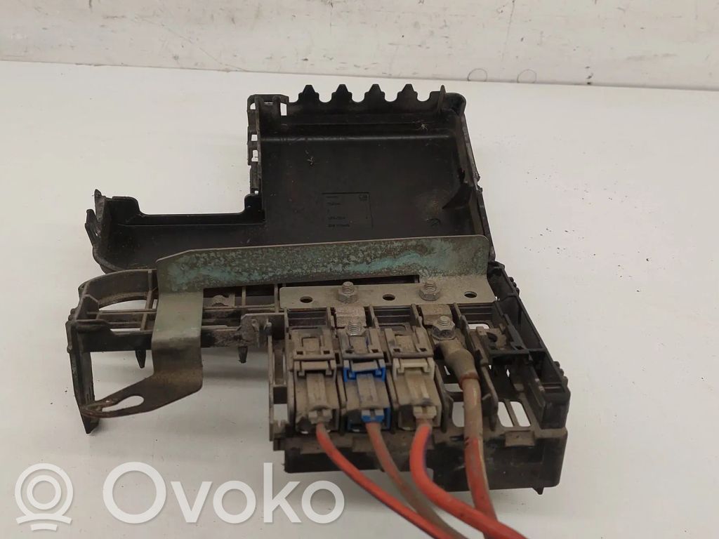 Opel Corsa D Sicherungskasten 