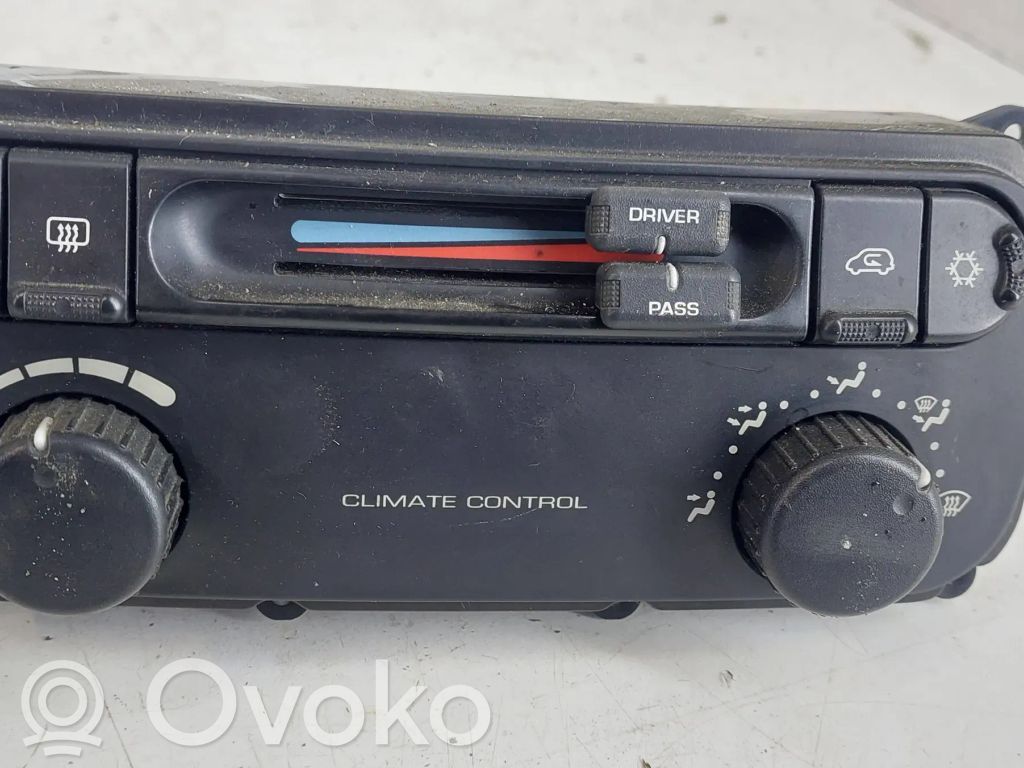 Chrysler Voyager Climate control unit 